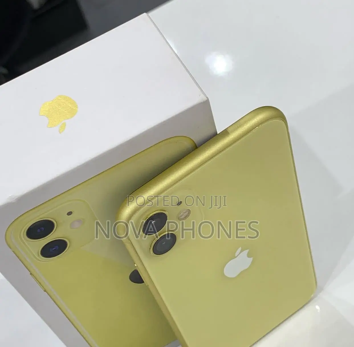 New Apple iPhone 11 256 GB Yellow