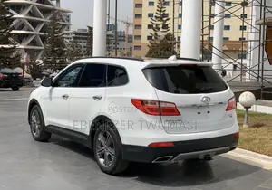 Hyundai Santa Fe Limited Ultimate AWD 2017 White