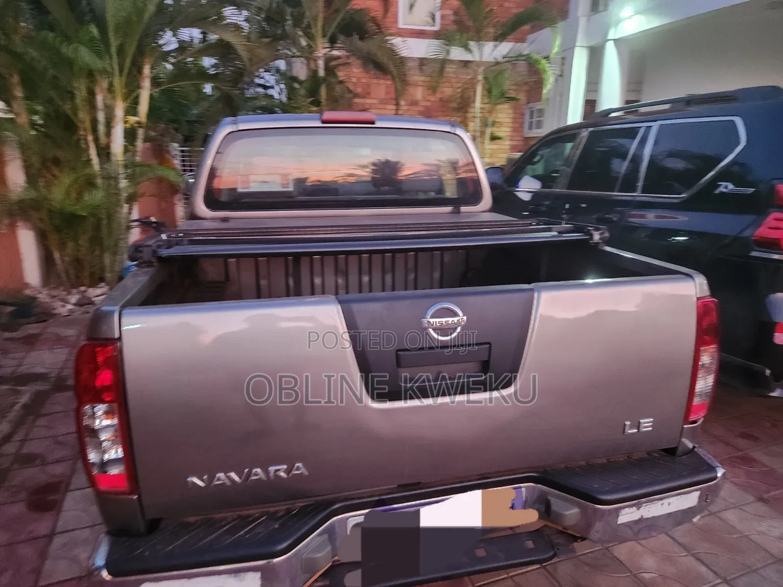 Nissan Navara 2016 Brown