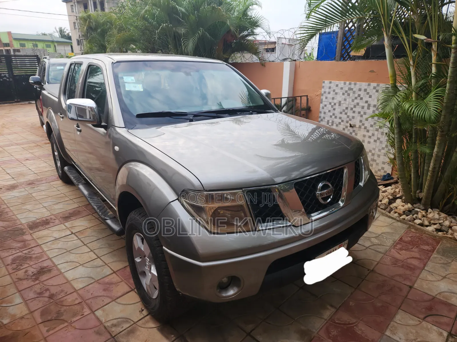 Nissan Navara 2016 Brown