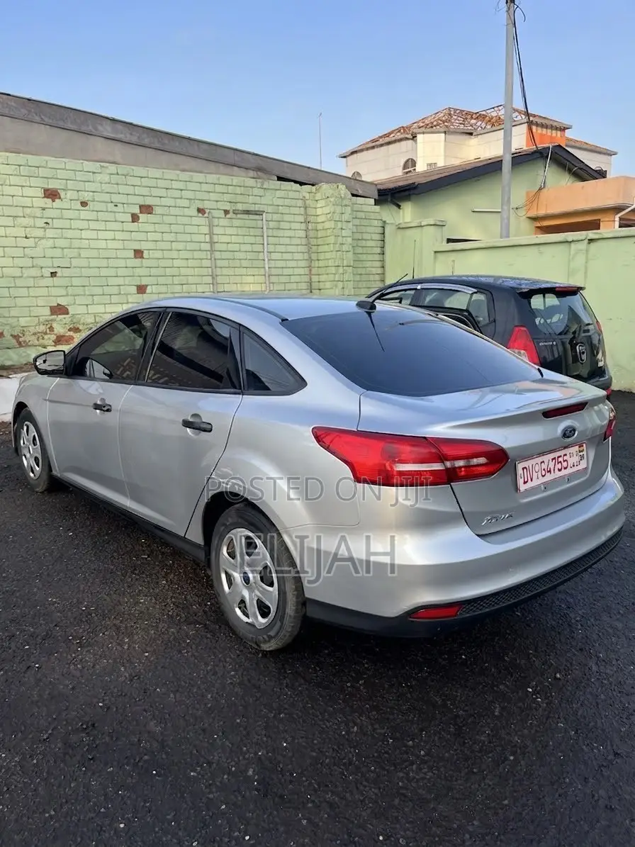 Ford Focus 2019 Silver