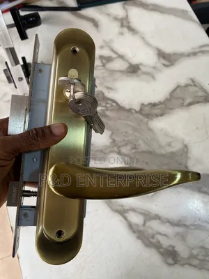 Quality EVALEO Lock. (Curved Handle)