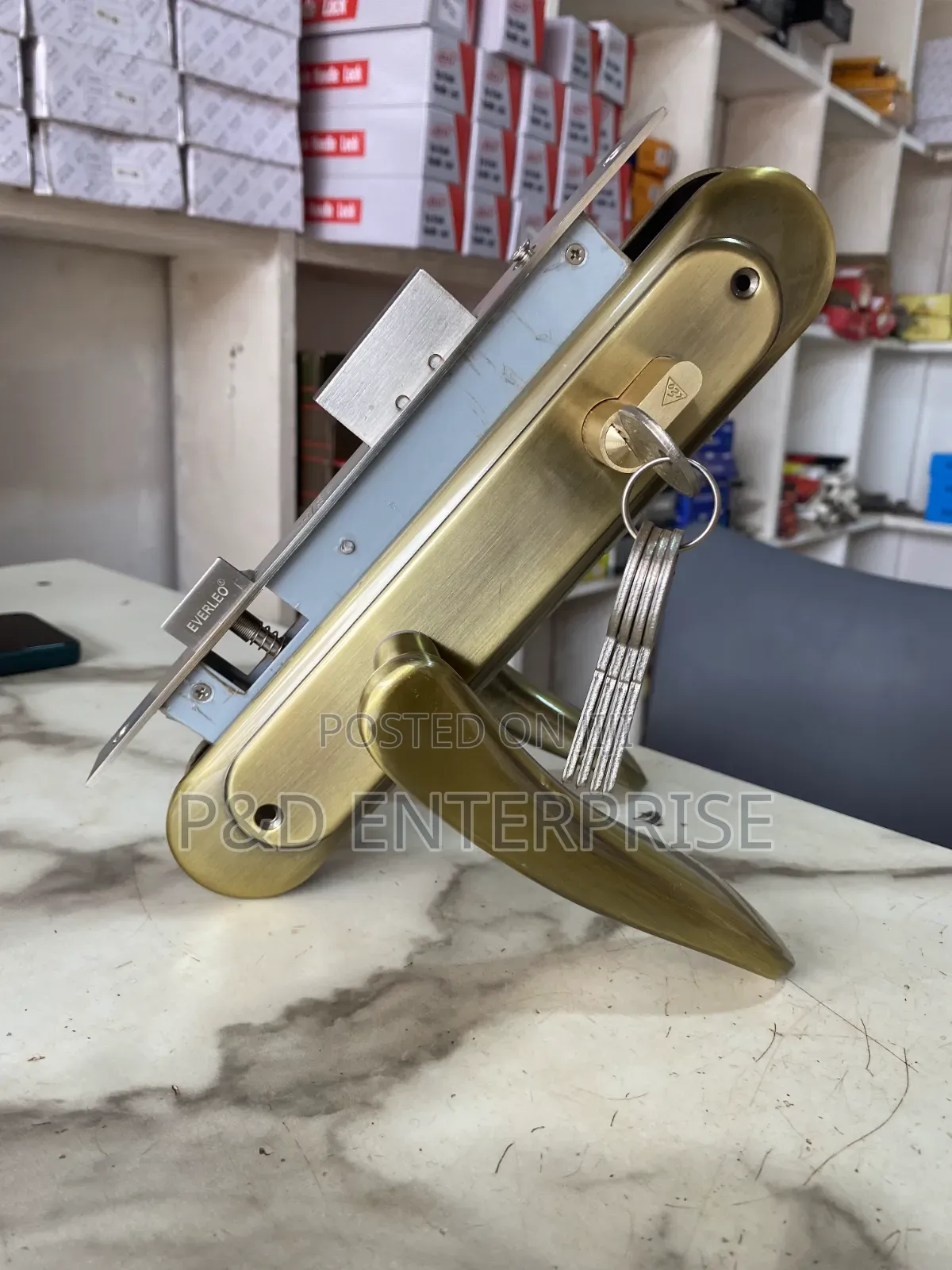 Quality EVALEO Lock. (Curved Handle)