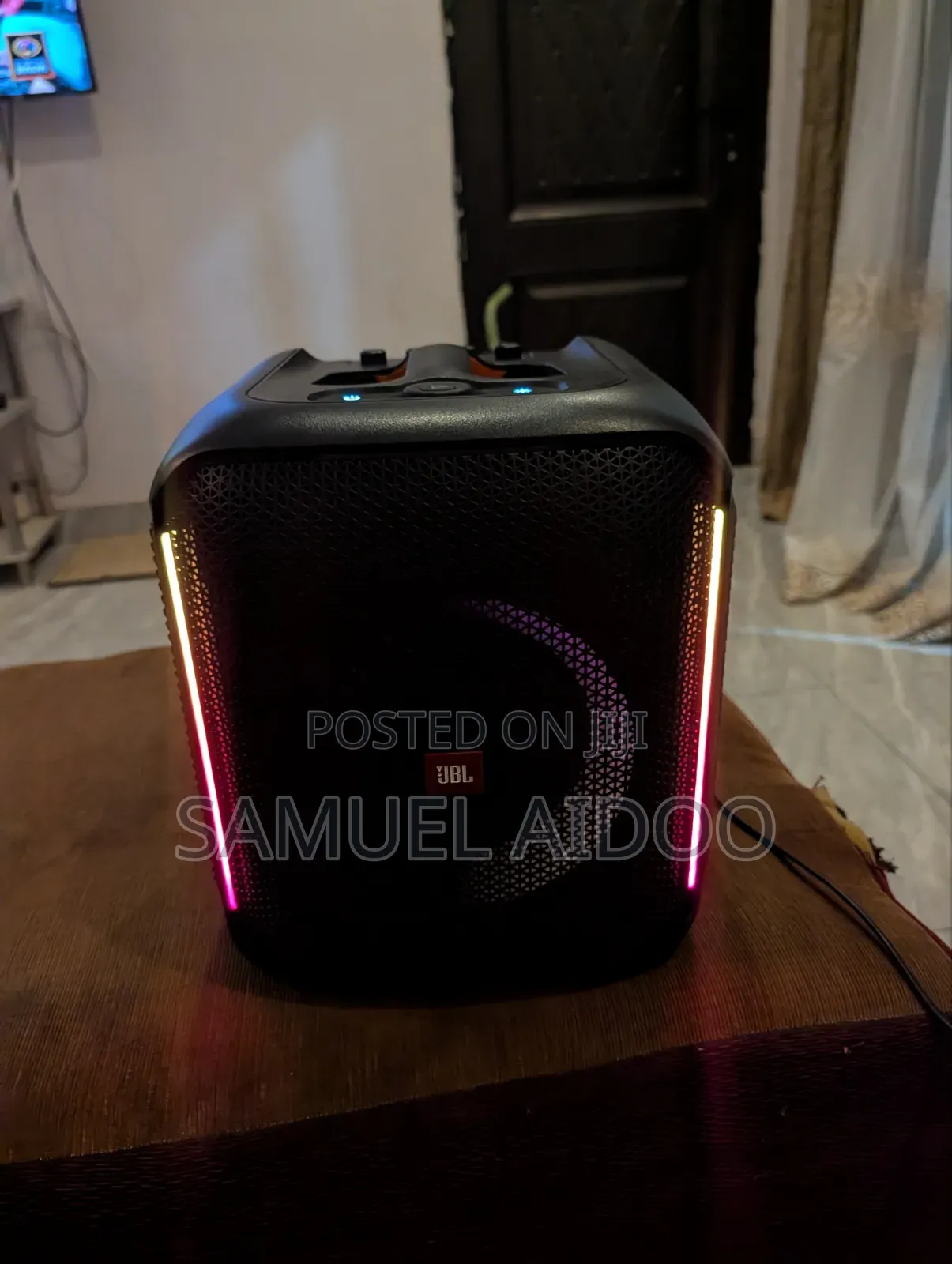 JBL Essential