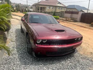 Dodge Challenger 2022 Maroon
