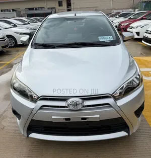 Toyota Yaris 2016 Silver