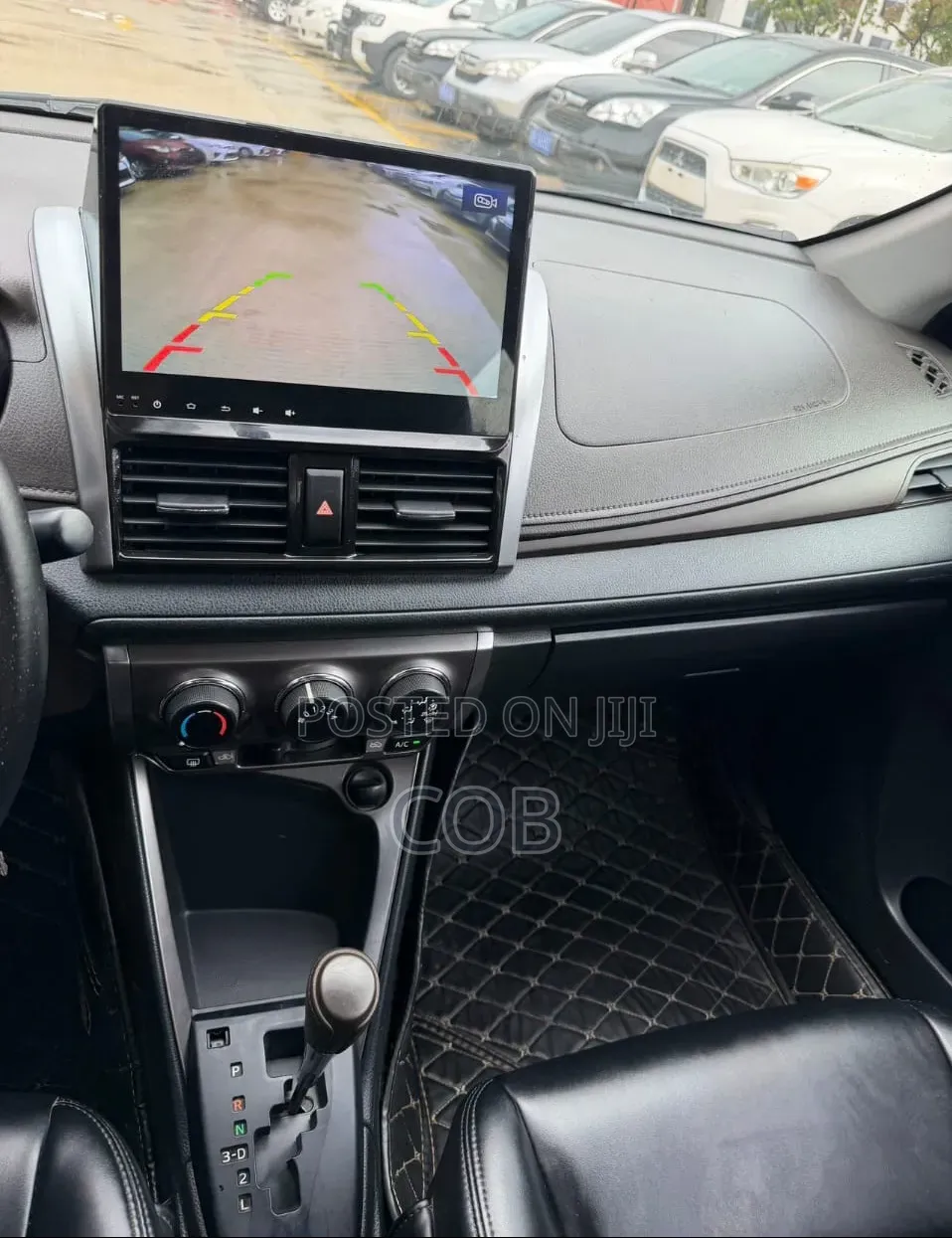 Toyota Yaris 2016 Silver