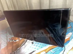 Nasco 32inc Digital TV