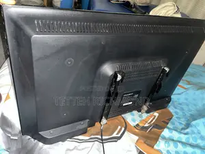 Nasco 32inc Digital TV
