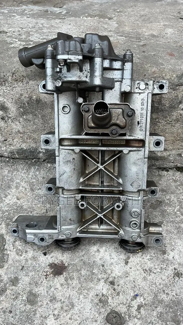 W204 271 C250 Oil Pump