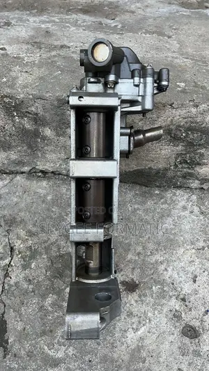 W204 271 C250 Oil Pump