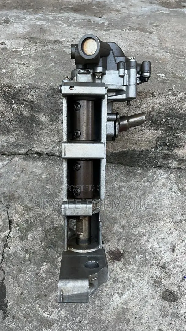 W204 271 C250 Oil Pump