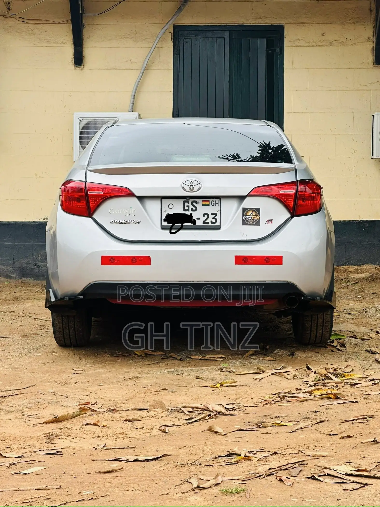 Toyota Corolla LE Premium 4dr Sedan (1.8L 4cyl CVT) 2016 Gray