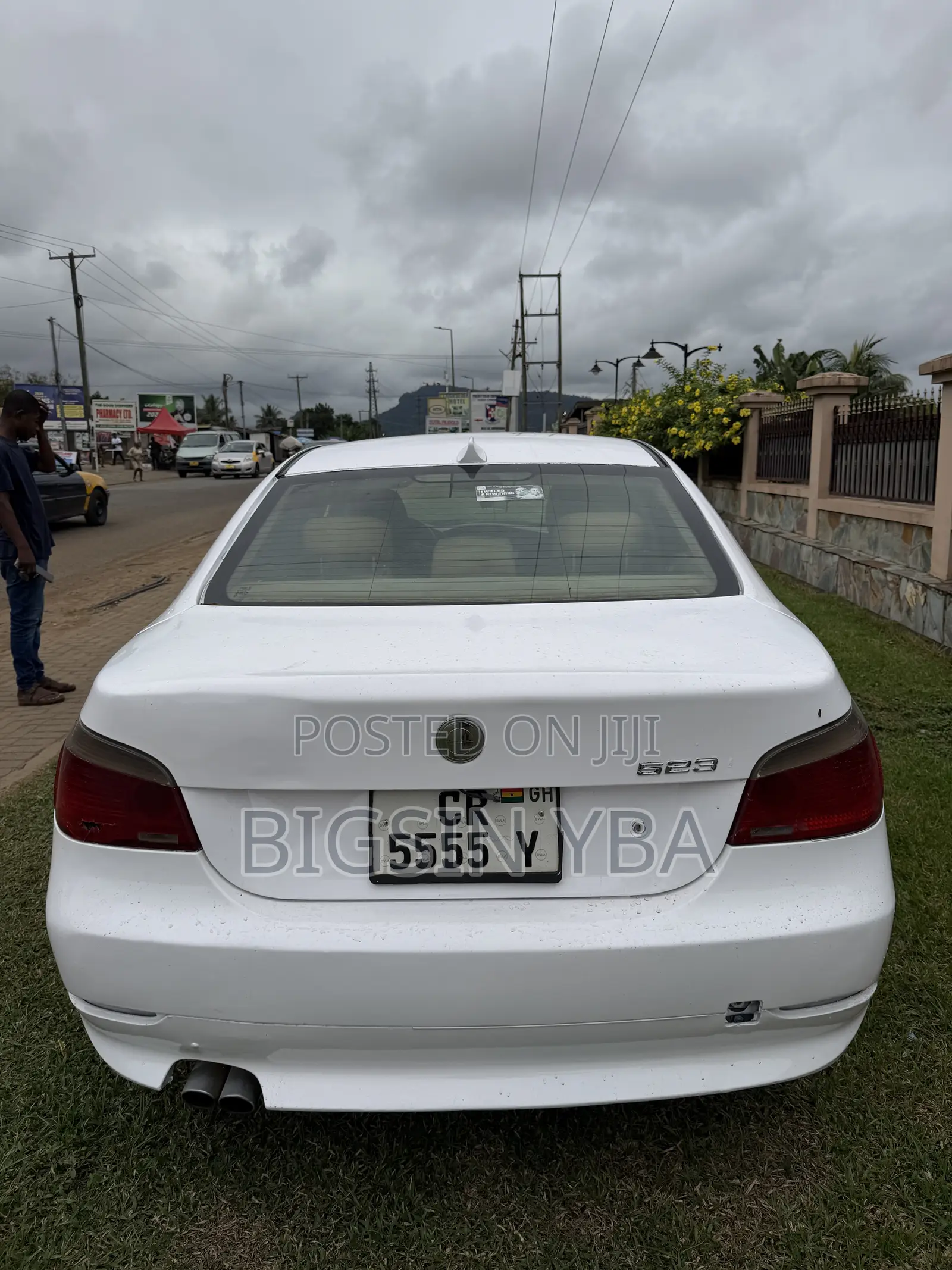BMW 523i 2011 White
