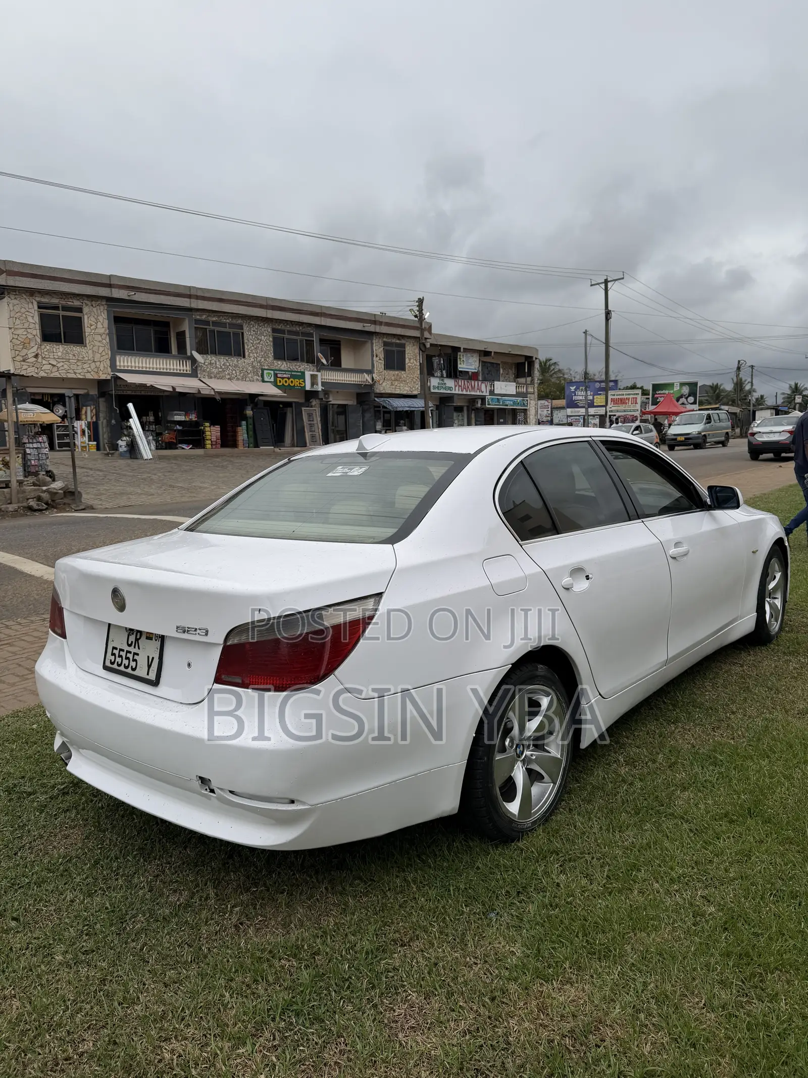 BMW 523i 2011 White