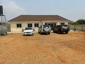 Furnished 2bdrm House in Community 25 for rent