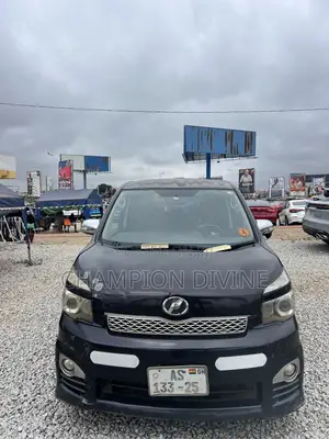 Toyota Voxy 2012 Brown