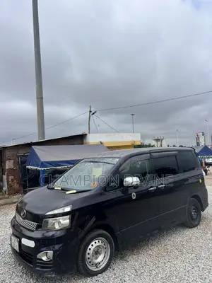 Toyota Voxy 2012 Brown