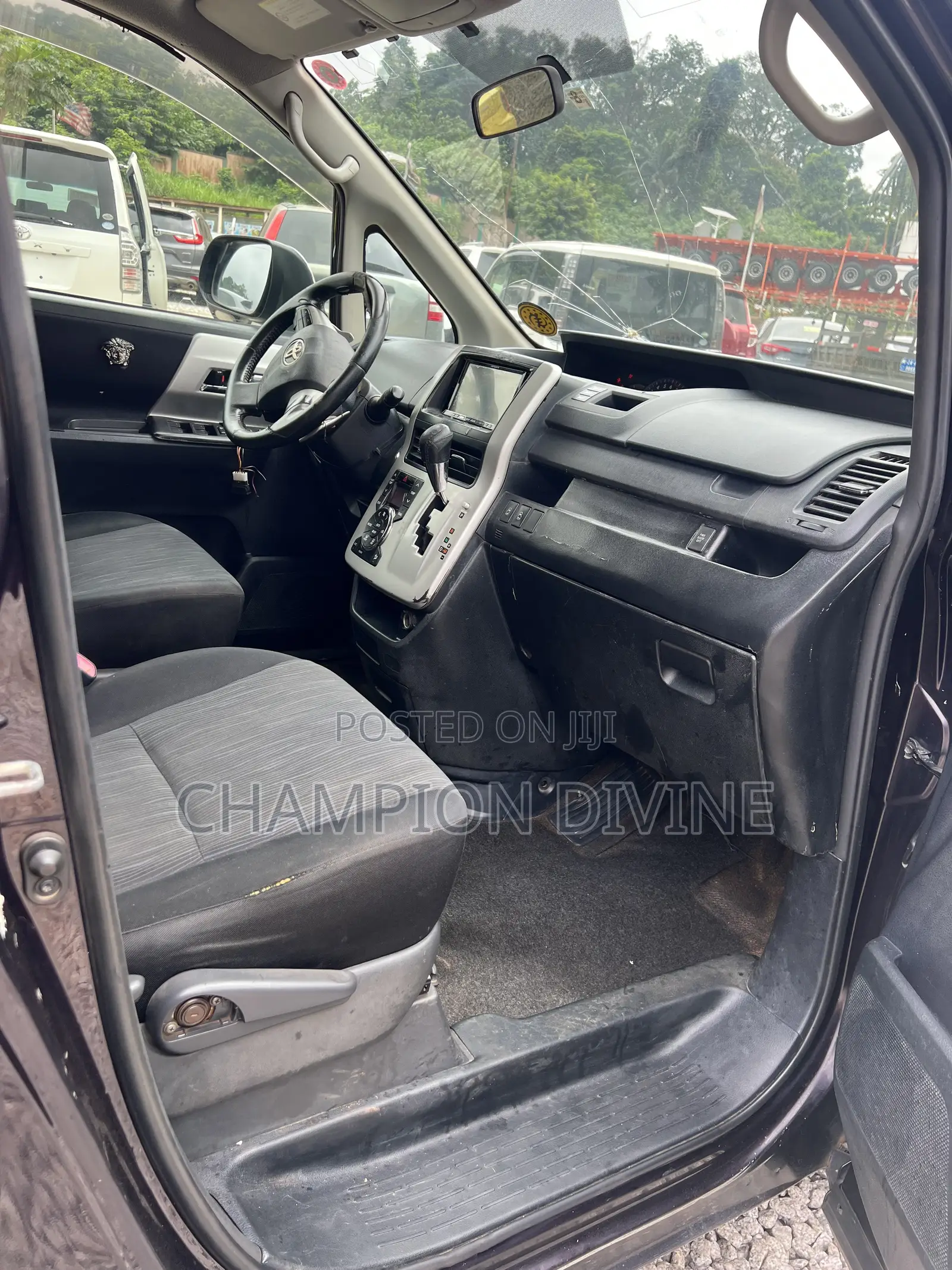 Toyota Voxy 2012 Brown