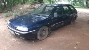 Citroen Xantia 2000 Blue