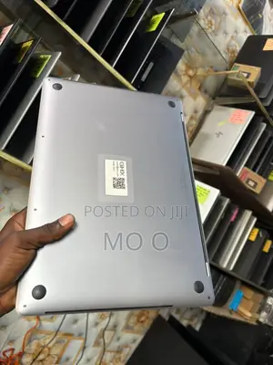 Laptop Apple MacBook Pro 2018 16GB Intel Core i7 SSD 512GB