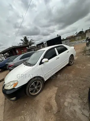 Toyota Corolla 2004 White