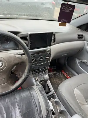 Toyota Corolla 2004 White