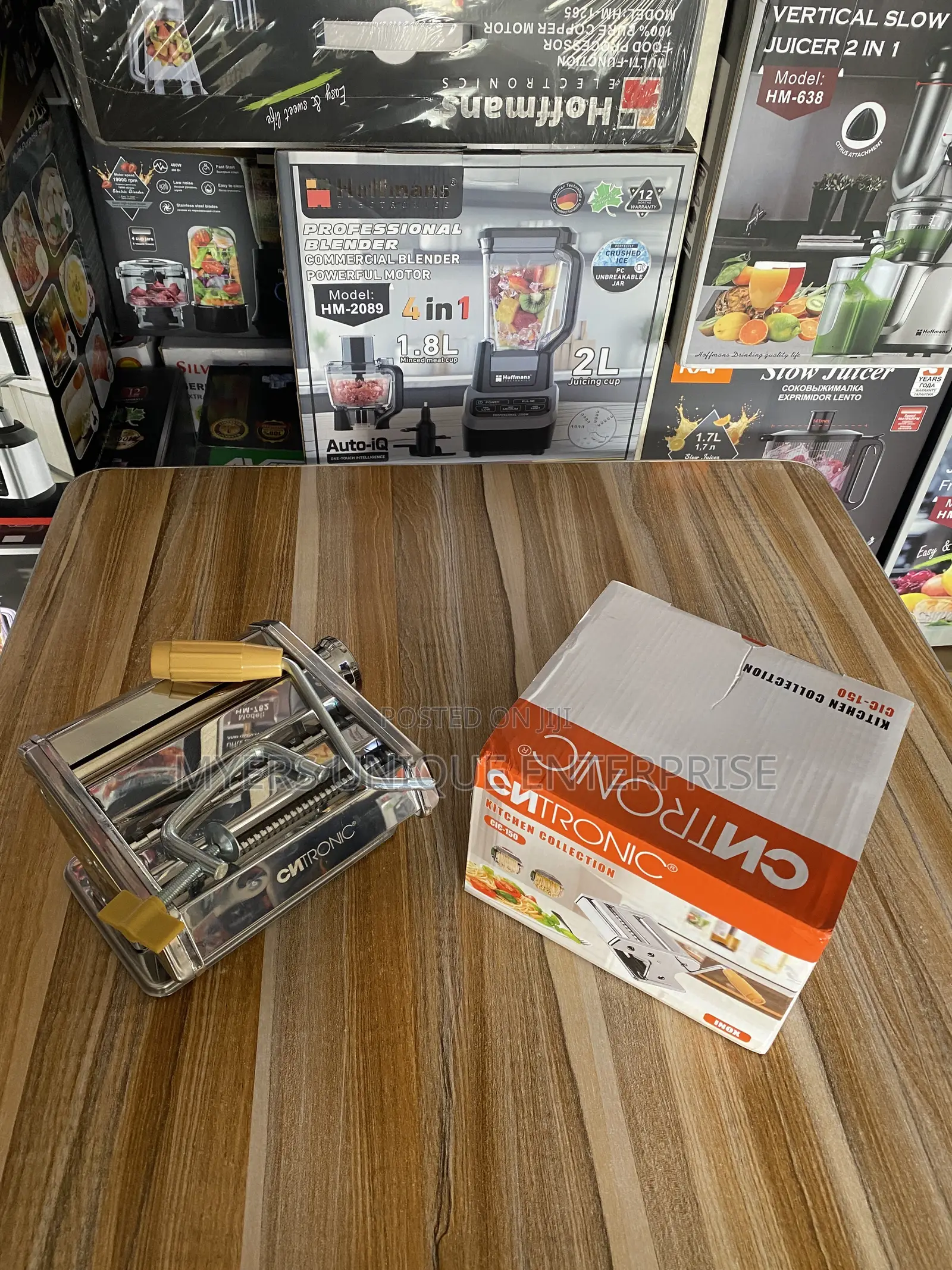 Kitchen Collection Pasta Roller and Cutter