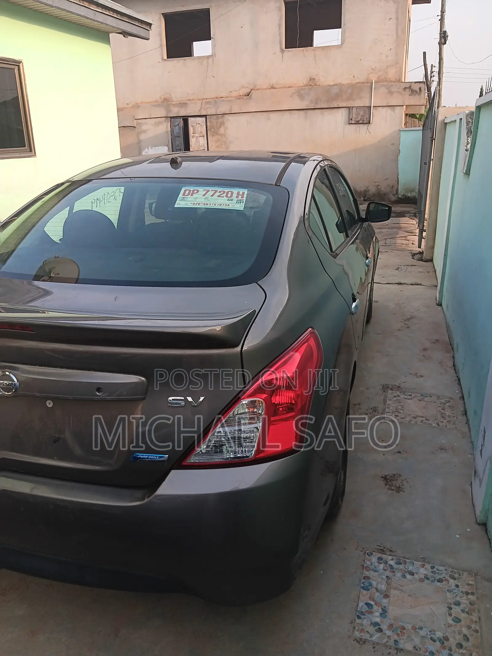 Nissan Versa 1.6 SV 2016 Gray