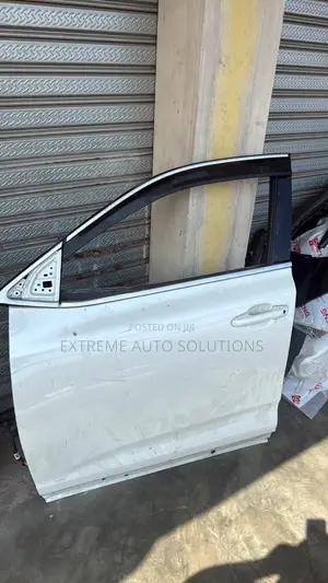 Toyota Highlander 2018 Model  Door Front Left