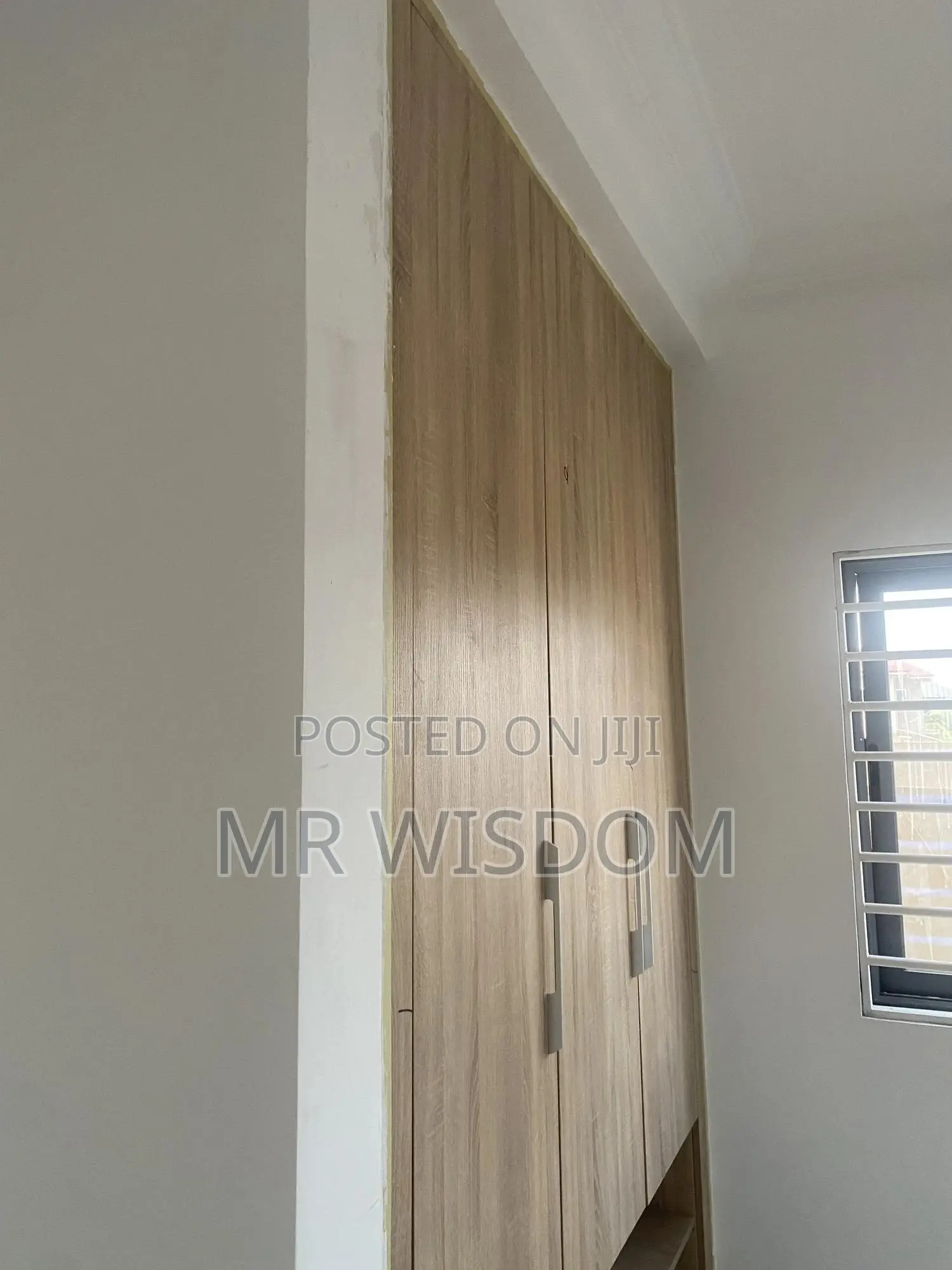 4bdrm Duplex in Lakeside Estate, Ashaley Botwe for sale