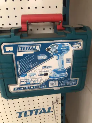 Lithum-Ion Impact Wrench