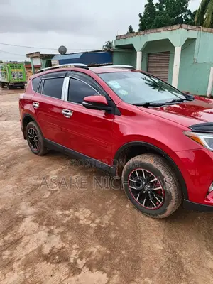 Toyota RAV4 2017 Red
