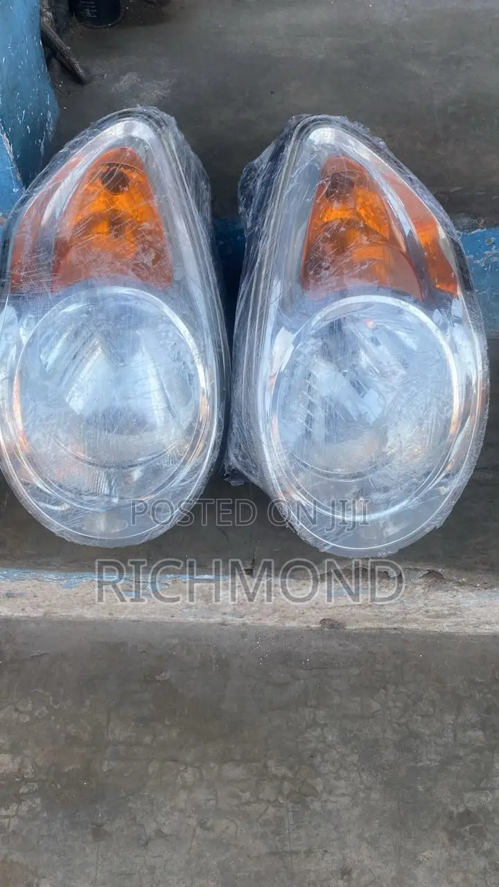 Toyota Corolla Head Light