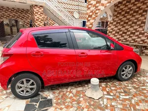 Toyota Vitz 2013 Red