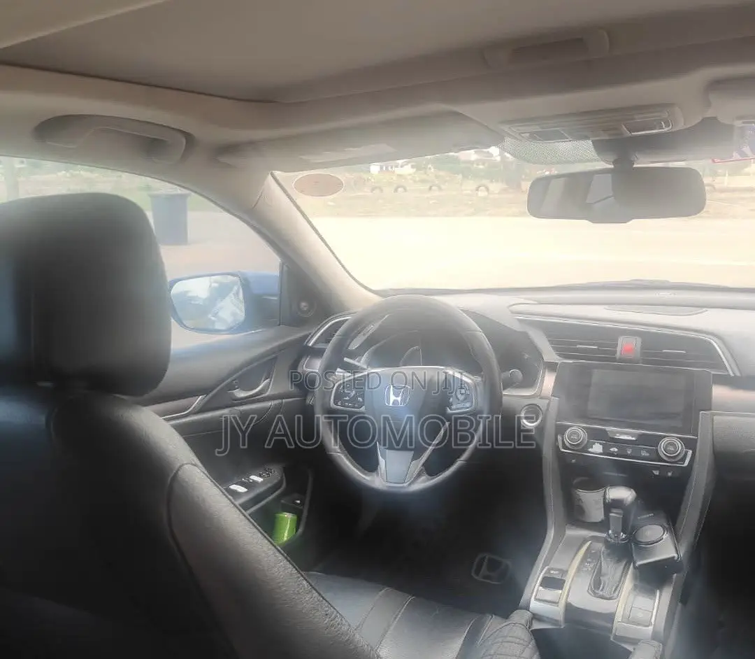 Honda Civic Touring 4dr Sedan (1.5L 4cyl) 2017
