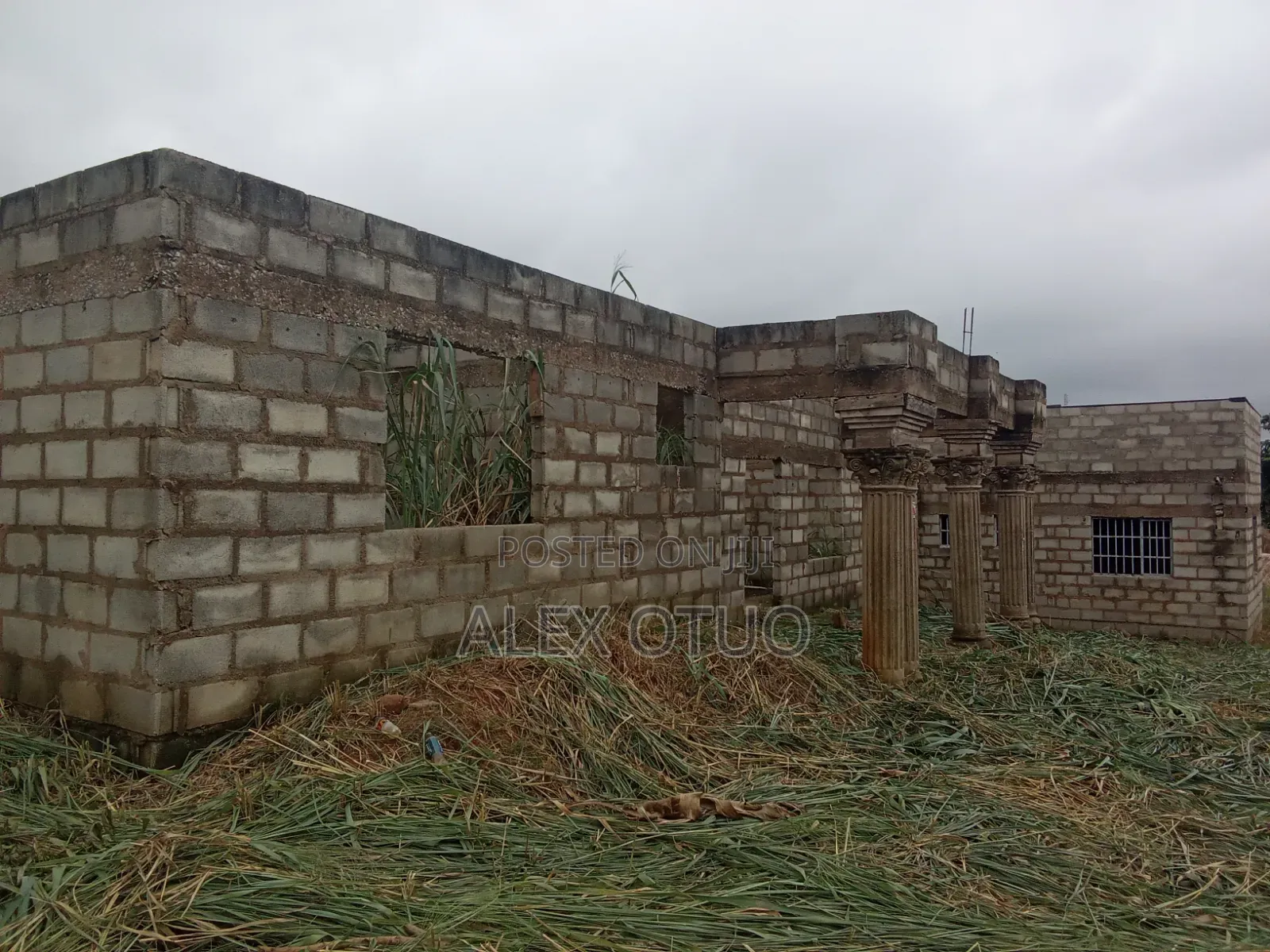 5bdrm House in Alex Otuo Properties, Atwima Nwabiagya for sale