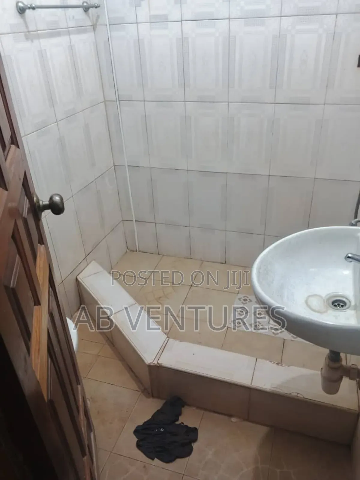 1bdrm Apartment in Ab Ventures, Adenta for rent