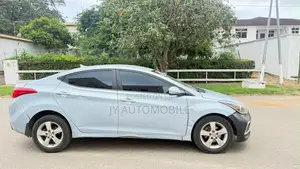 Hyundai Elantra 2013