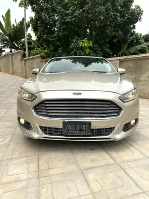 Ford Fusion 2018 Gold