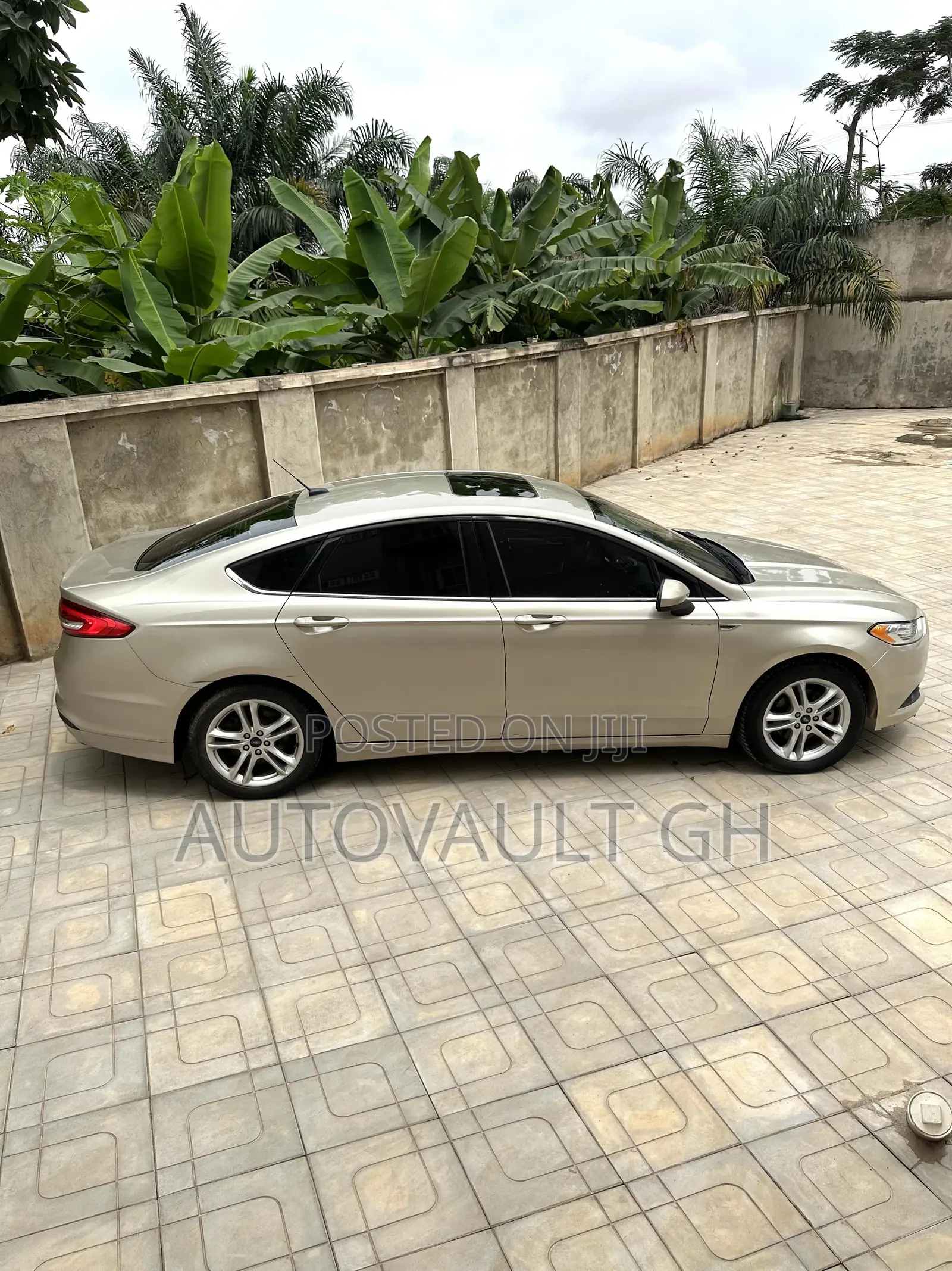 Ford Fusion 2018 Gold