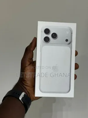 New Apple iPhone 17 Pro Max 256 GB Silver