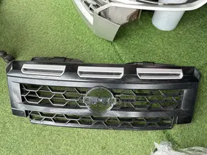 Nissan Frontier 2022-2024 Front Grille