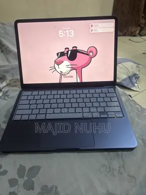 New Laptop Apple MacBook 8GB Intel Core 5 SSD 128GB