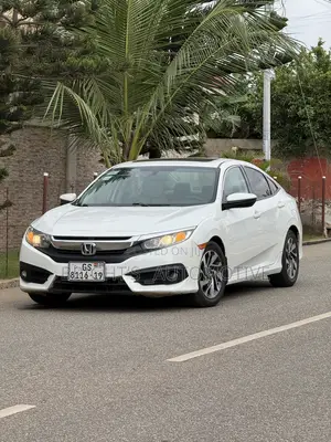 Honda Civic EX 4dr Sedan (2.0L 4cyl) 2017 White