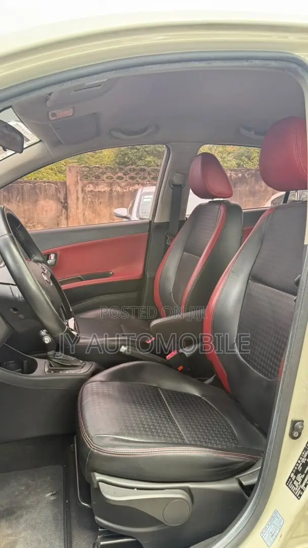 Mazda CX-5 2022 Red