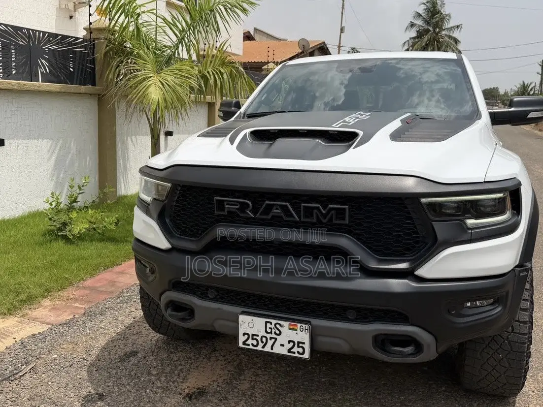RAM 1500 TRX Crew Cab 4WD SB 2023 White