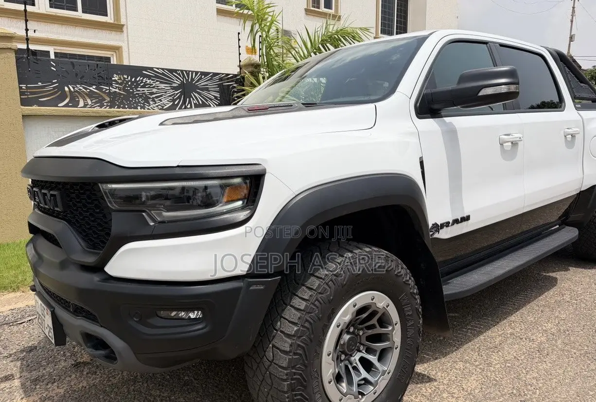RAM 1500 TRX Crew Cab 4WD SB 2023 White