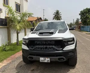 RAM 1500 TRX Crew Cab 4WD SB 2023 White