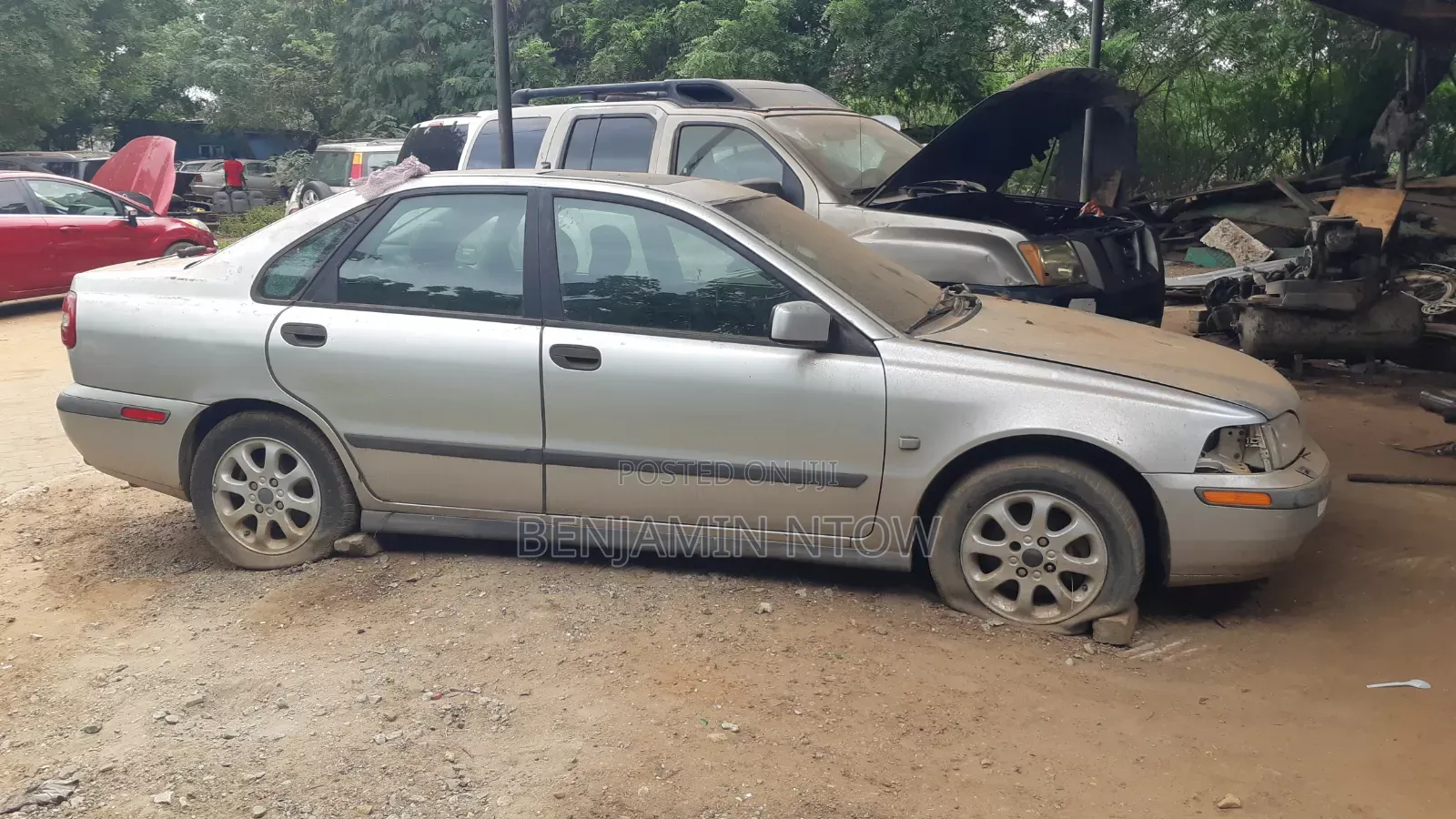Volvo S40 2010 Off white